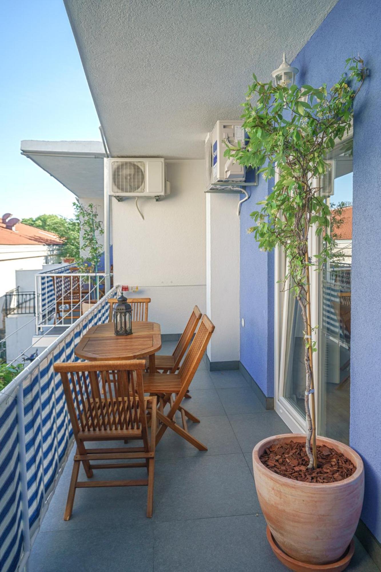 Apartmani Gabriella Vodice Zewnętrze zdjęcie