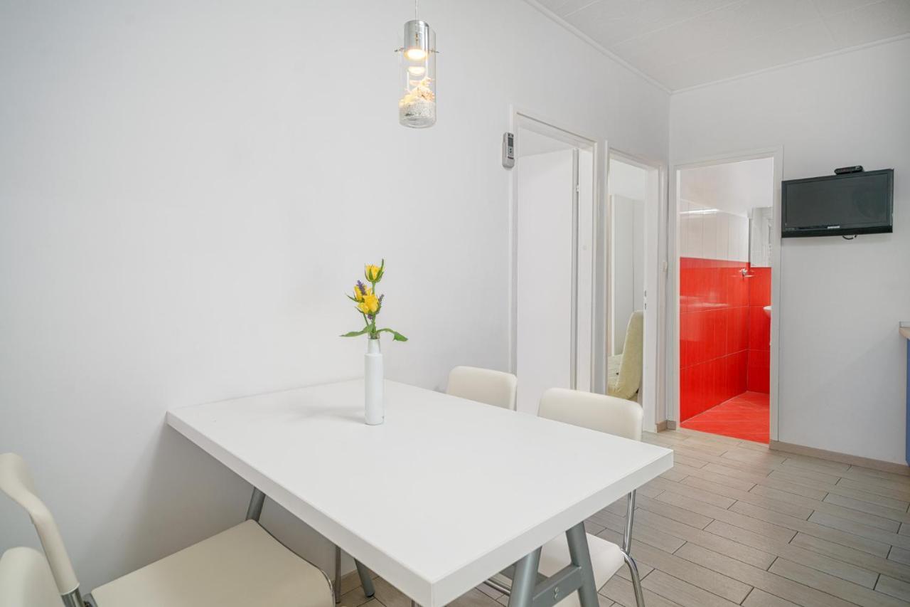 Apartmani Gabriella Vodice Zewnętrze zdjęcie