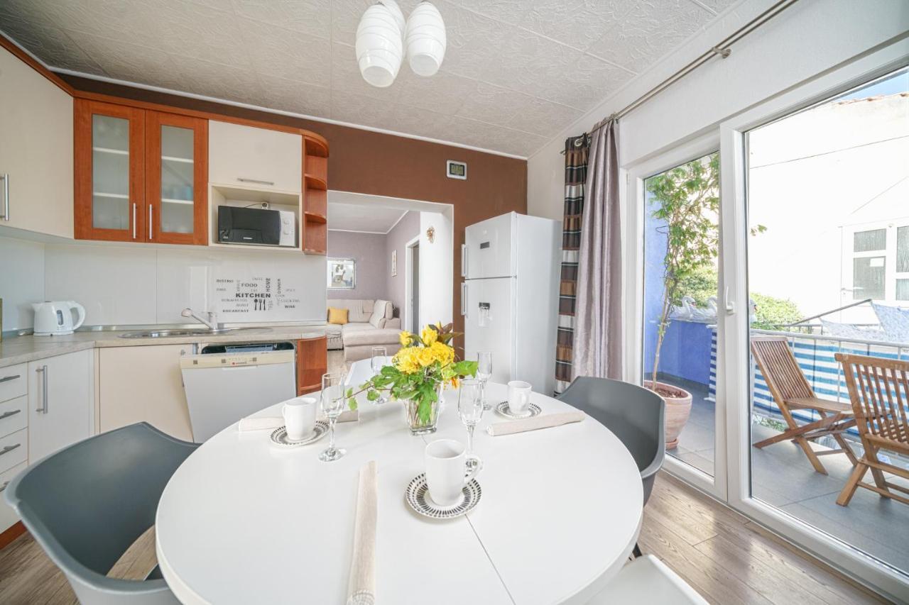 Apartmani Gabriella Vodice Zewnętrze zdjęcie
