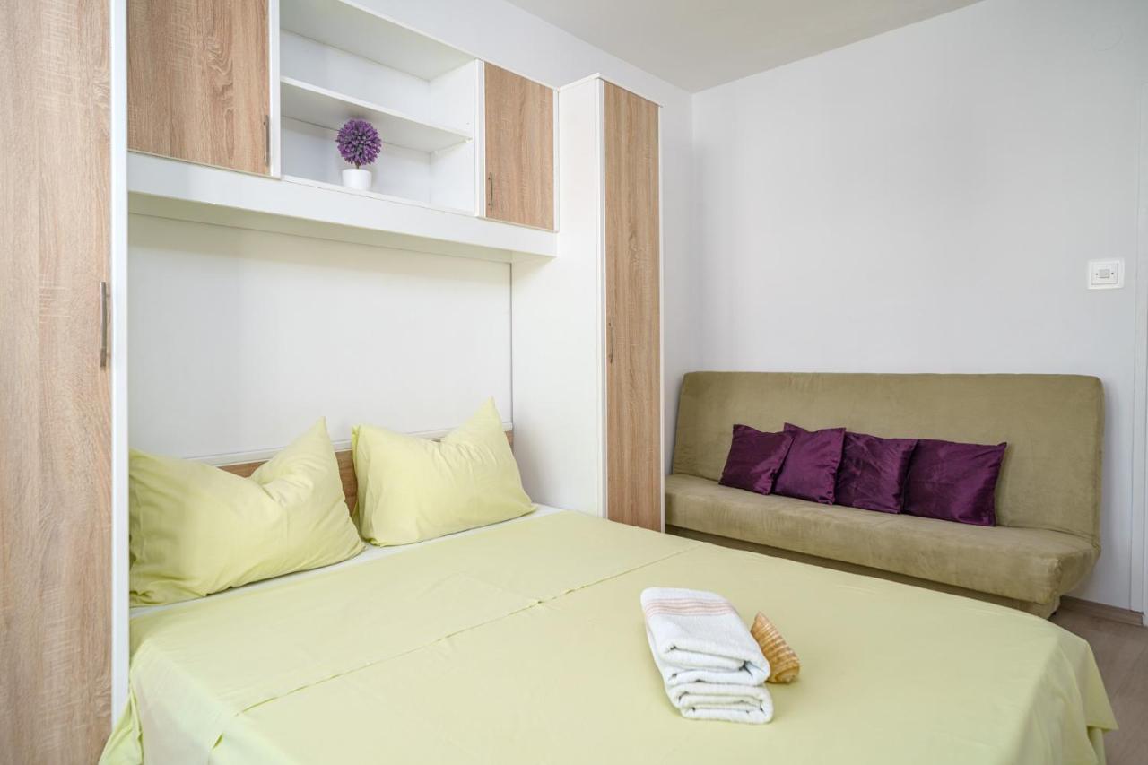 Apartmani Gabriella Vodice Zewnętrze zdjęcie