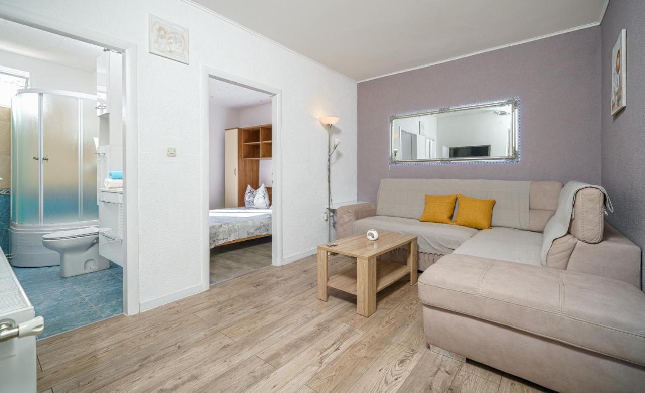 Apartmani Gabriella Vodice Zewnętrze zdjęcie